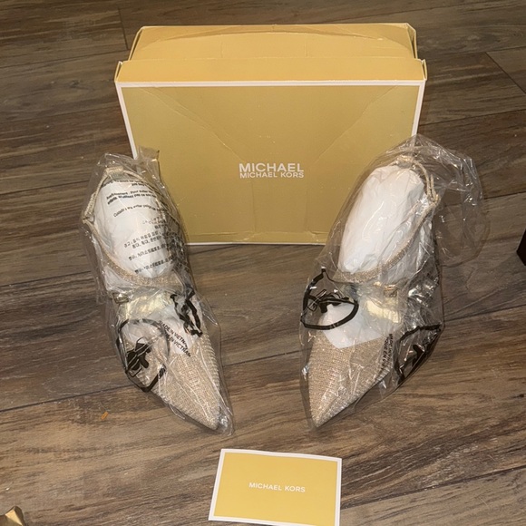 Michael Kors Gold Heels Size 10 Glitter Pumps Brand MK Shoes New In Box - Picture 8 of 10